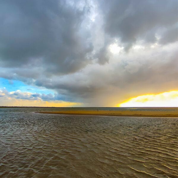 Wetterleuchten – Leinwandbild mit Sturm über der Küste